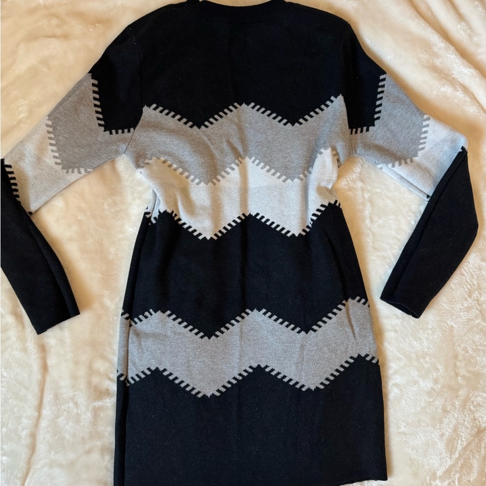 Stylish Black and Gray Chevron Dress